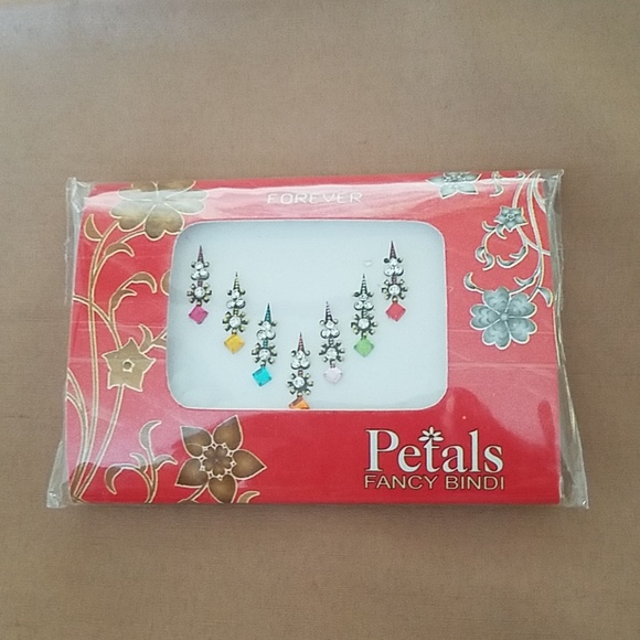 Bindi's - Picture 3 of 4